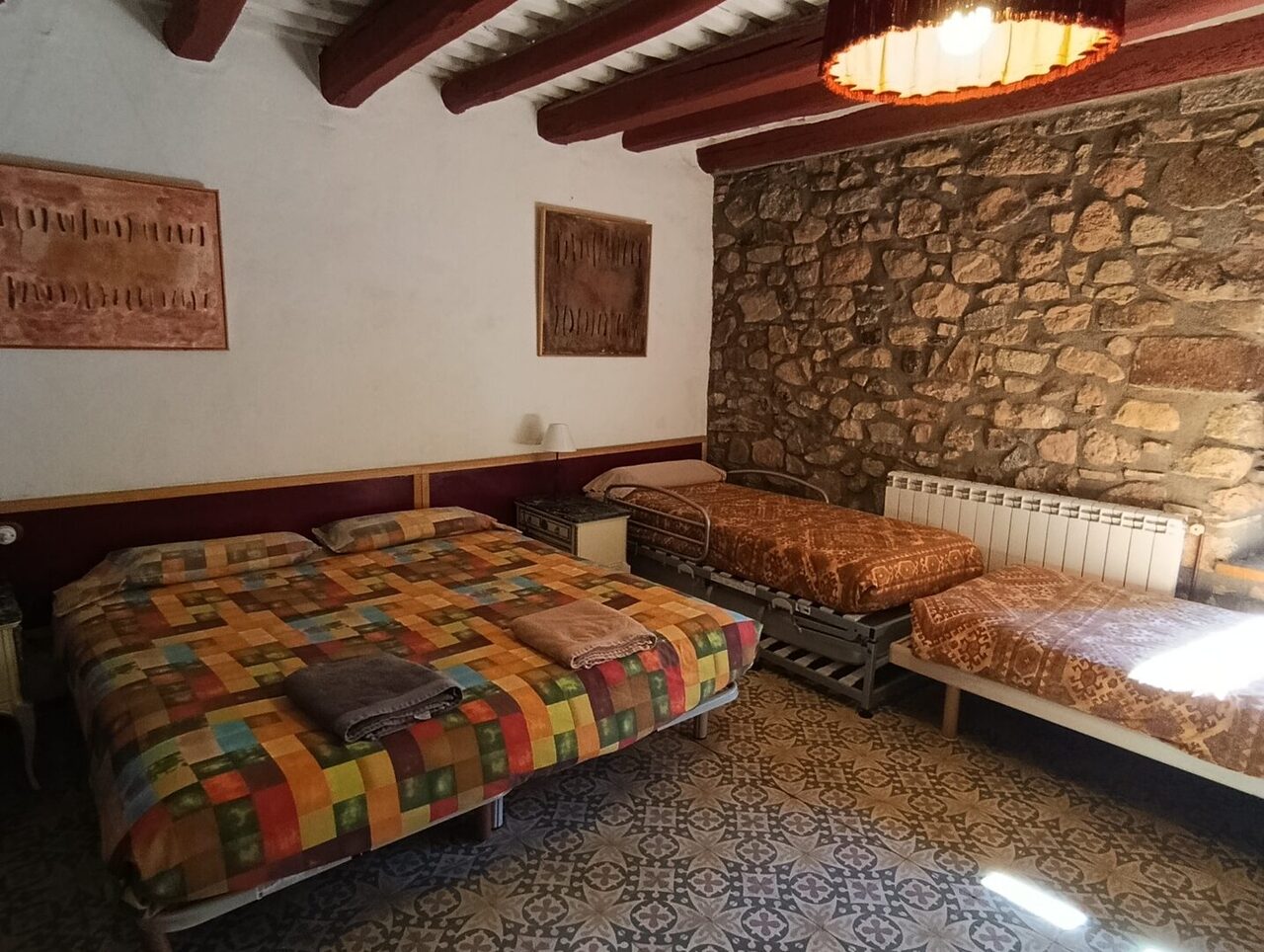 Habitación Barroca con capacidad para 4 personas en Mas Vilarmau